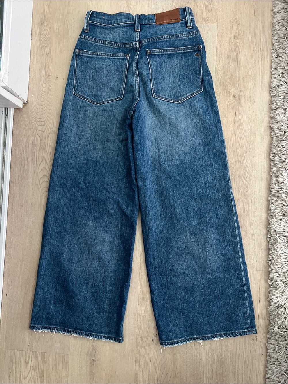 Madewell Wide Leg Crop Blue Jeans - Classic Denim - Picture 3 of 5